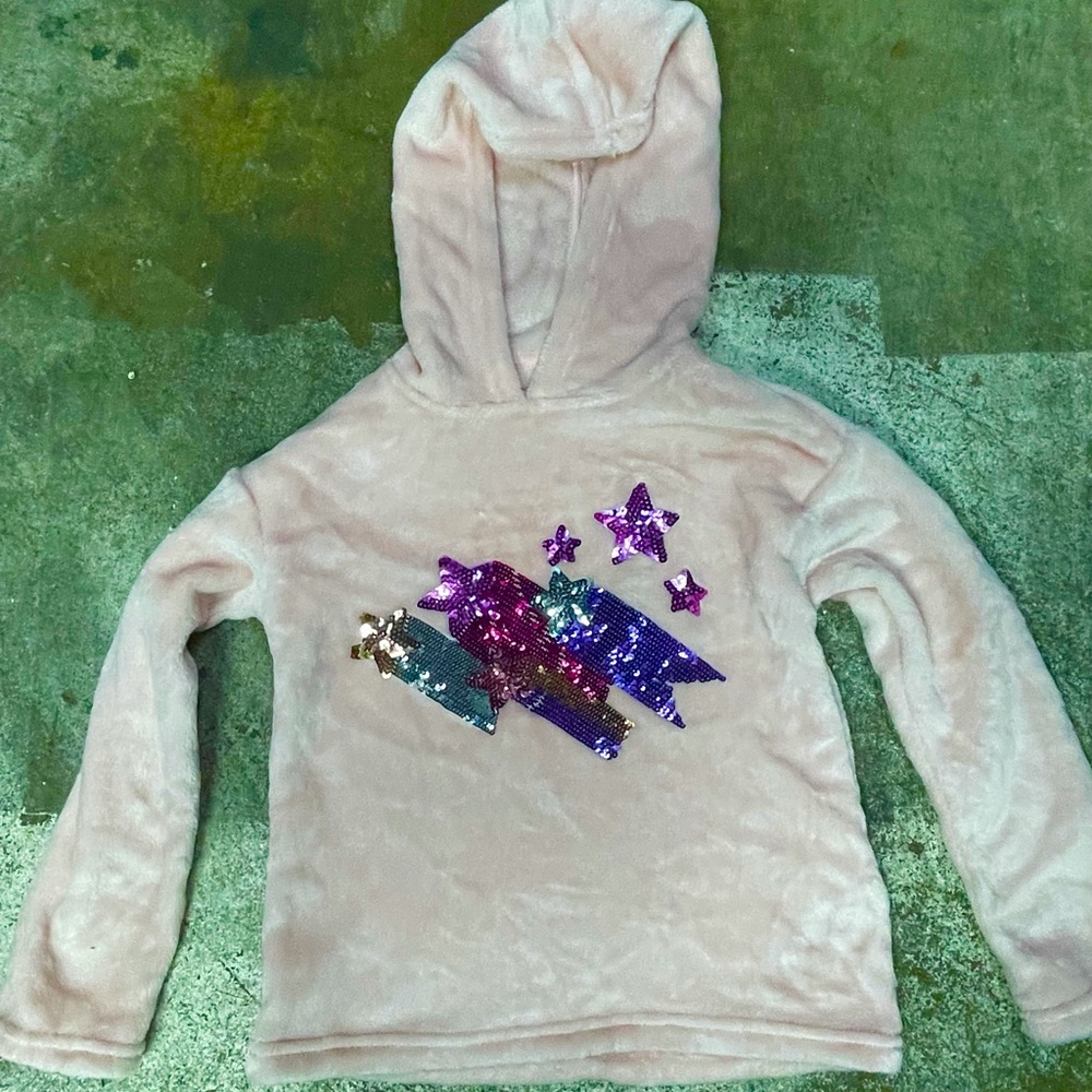 BCBG Fuzzy girls Pink sweatshirt size xs 5/6